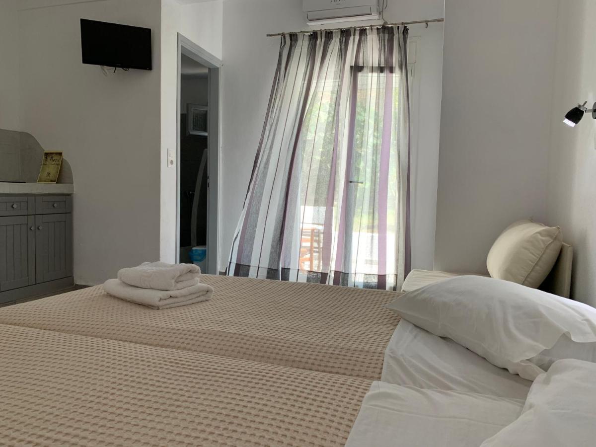 Deep Blue Rooms & Apartments Mylopotas Bagian luar foto